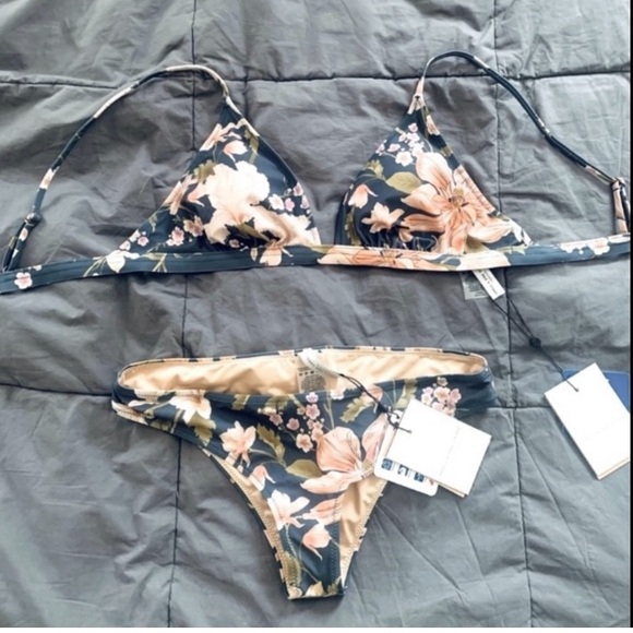 NWT Spell waterfall bikini - Picture 2 of 6